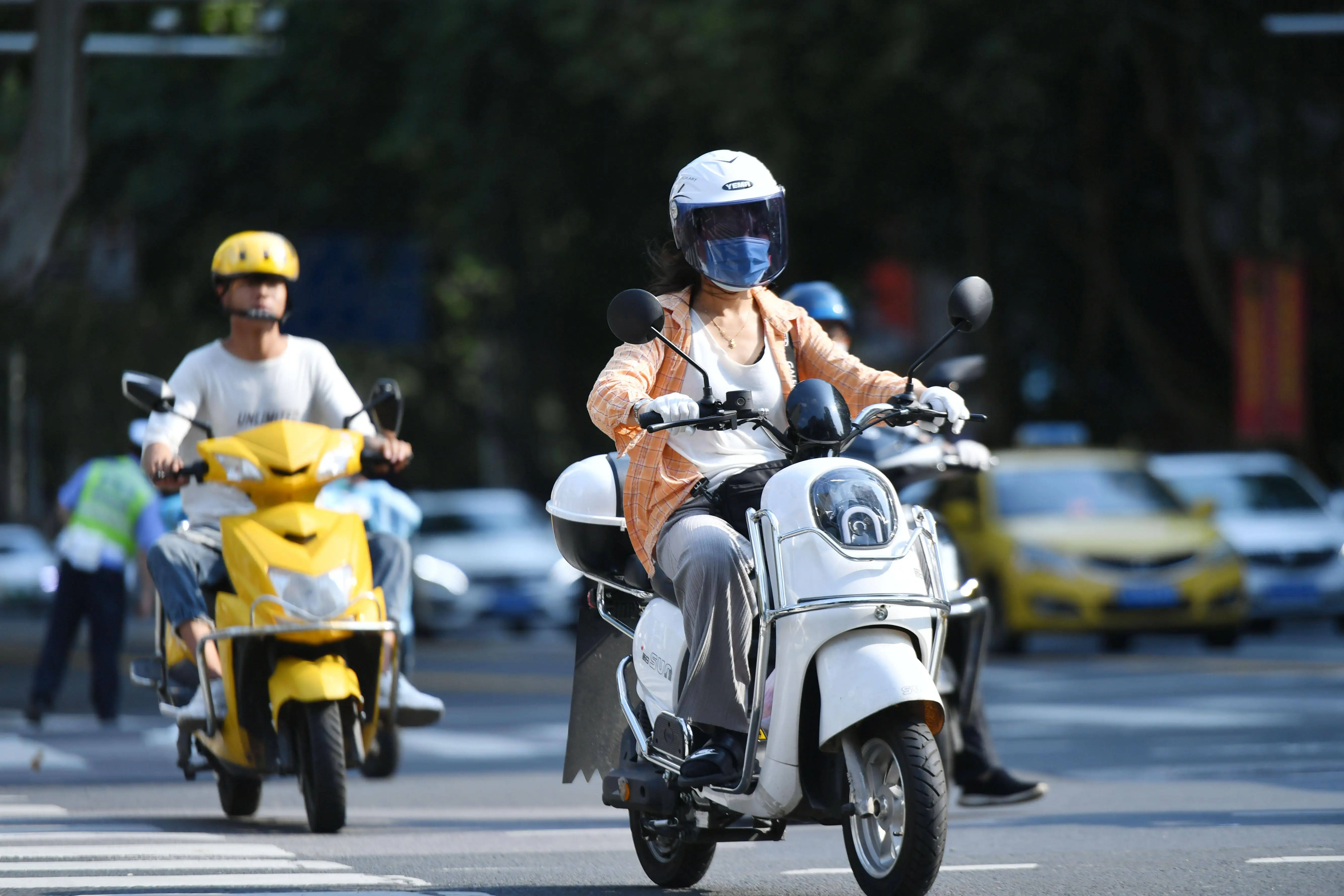 电动自行车“新国标”落地满月 “以旧换新”政策效应逐步释放